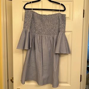 Gianni Bini Ruched Bell Sleeved Dress